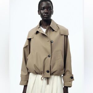 NWT Zara short hooded trench, camel, small